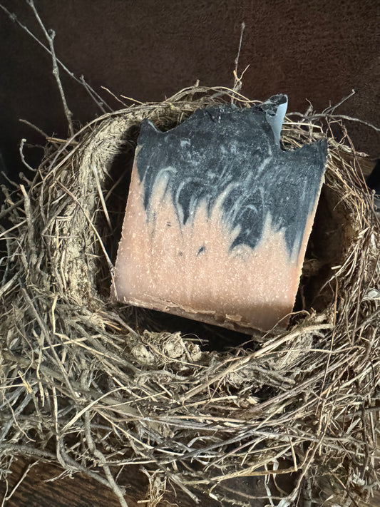 Activated Charcoal,Coco butter an cashmere soap
